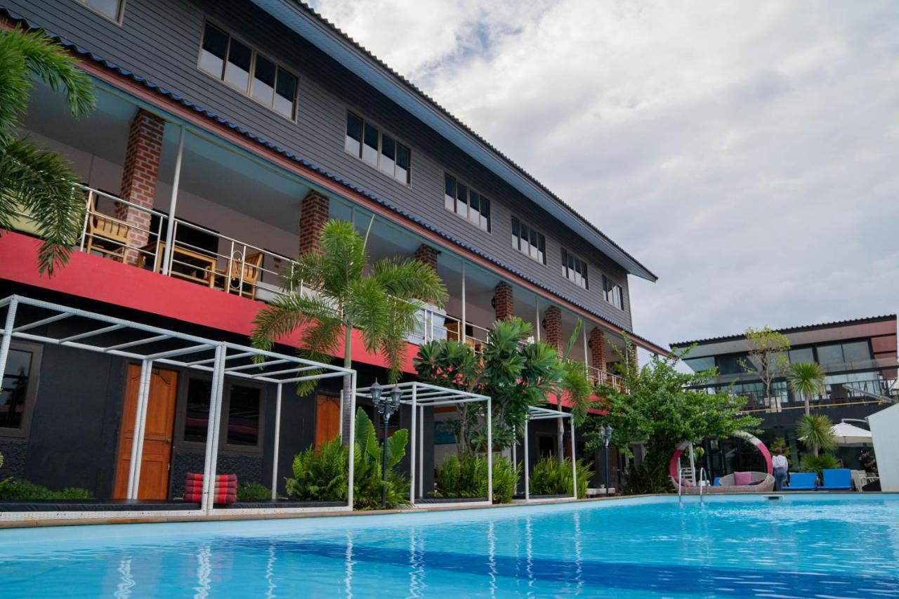 P.U. Inn Resort Ayutthaya Eksteriør billede
