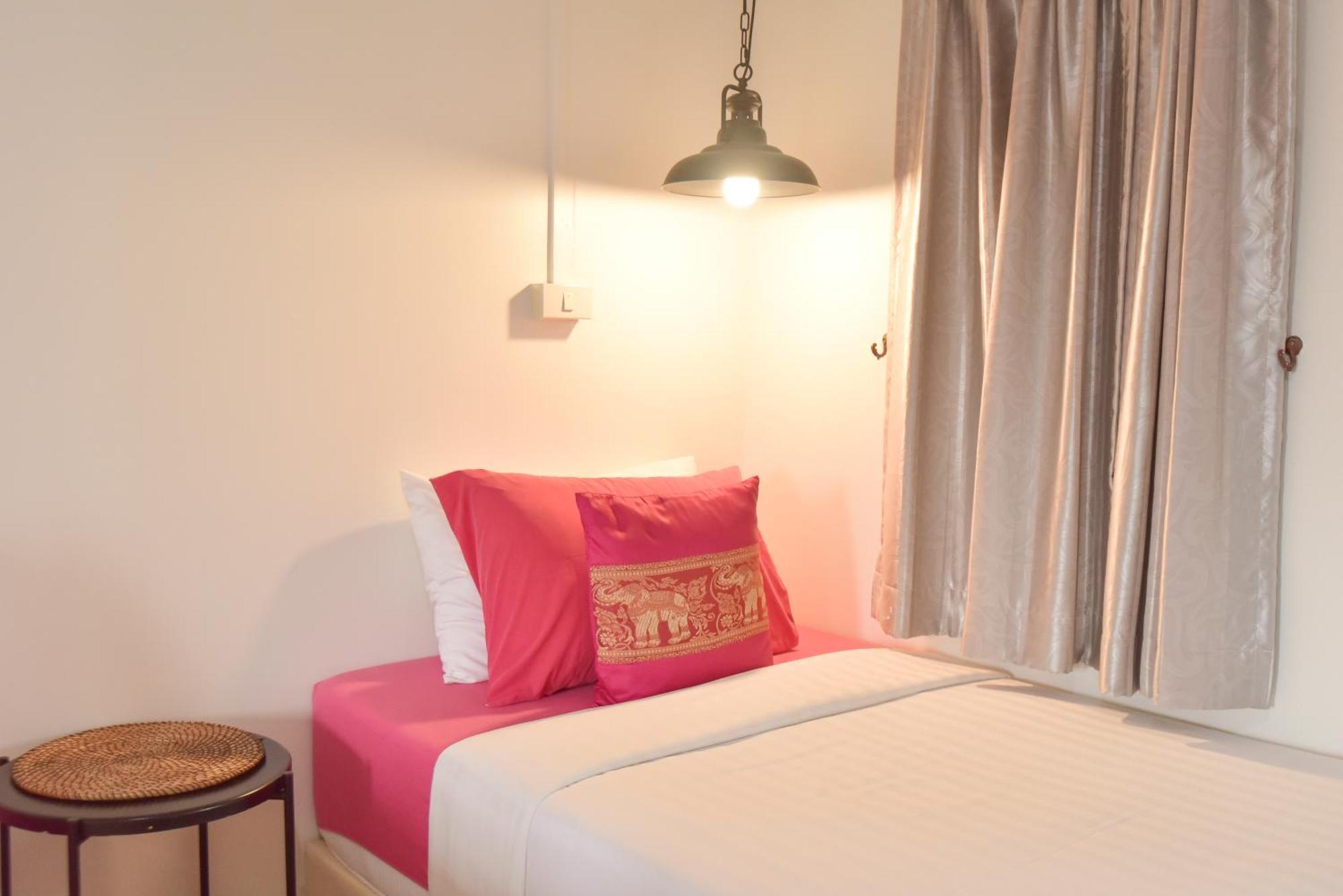 P.U. Inn Resort Ayutthaya Eksteriør billede